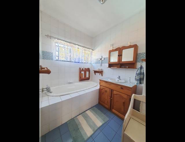 5 BEDROOM HOUSE FOR SALE IN VANDERBIJLPARK SE 3